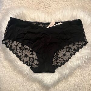 NWT 2020 Victoria’s Secret Black Lace Hipster Hiphugger Panty